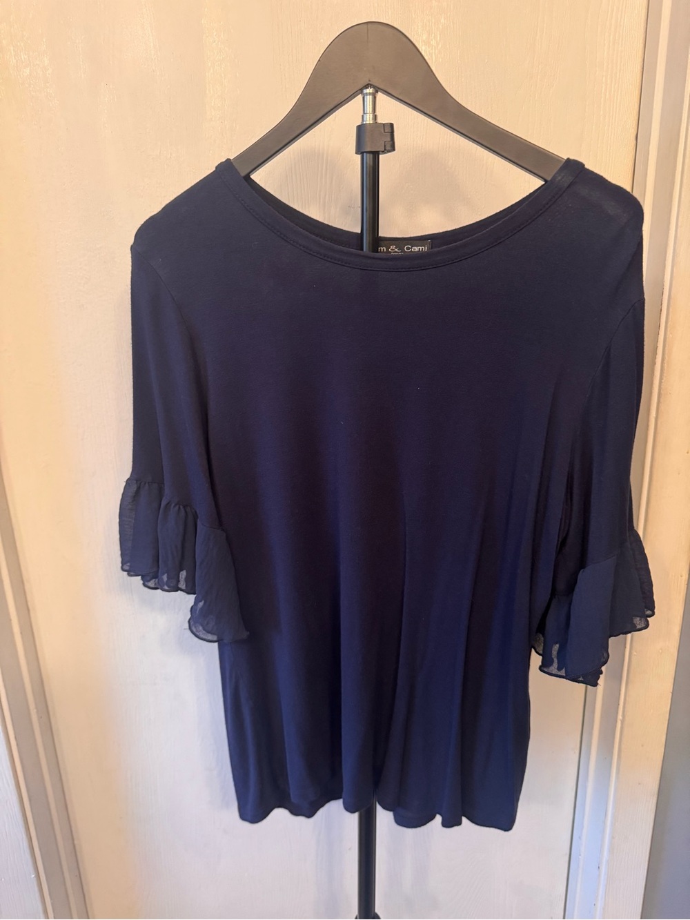 Kim & Cami Navy Blue Ruffle Sleeve Top Large